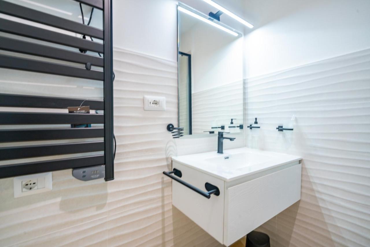Sunscape Rooms Cagliari City Center Luaran gambar