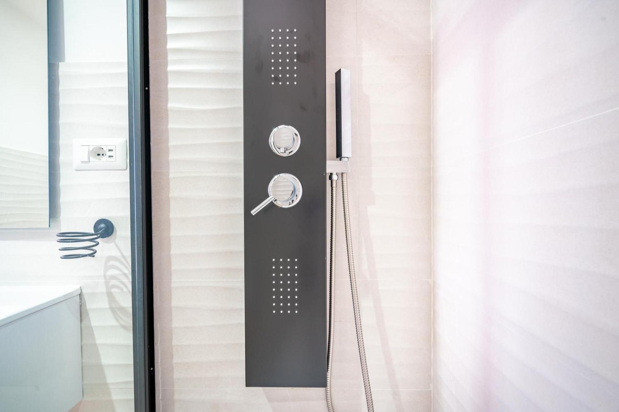 Sunscape Rooms Cagliari City Center Luaran gambar
